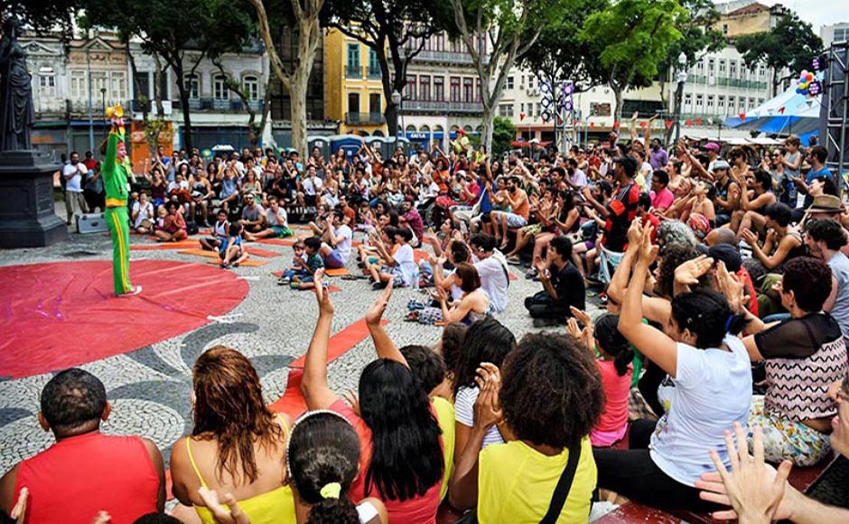 Djuggledy Diabolo Show Live in Rio Diabolo Show Djuggledy Live in Rio